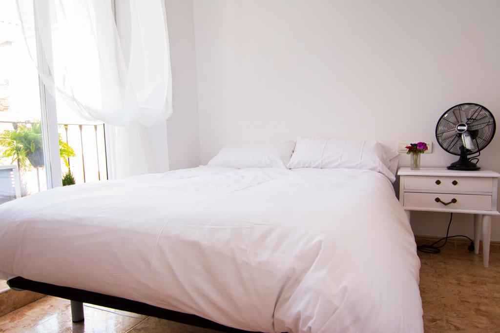 San Jose Guest House Гранада Стая снимка