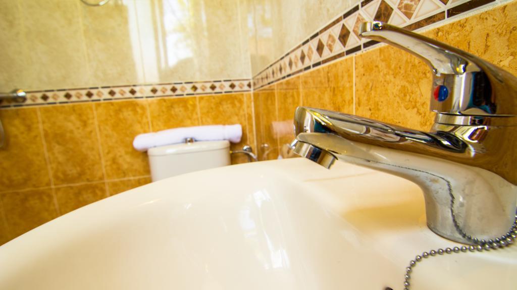 San Jose Guest House Гранада Стая снимка