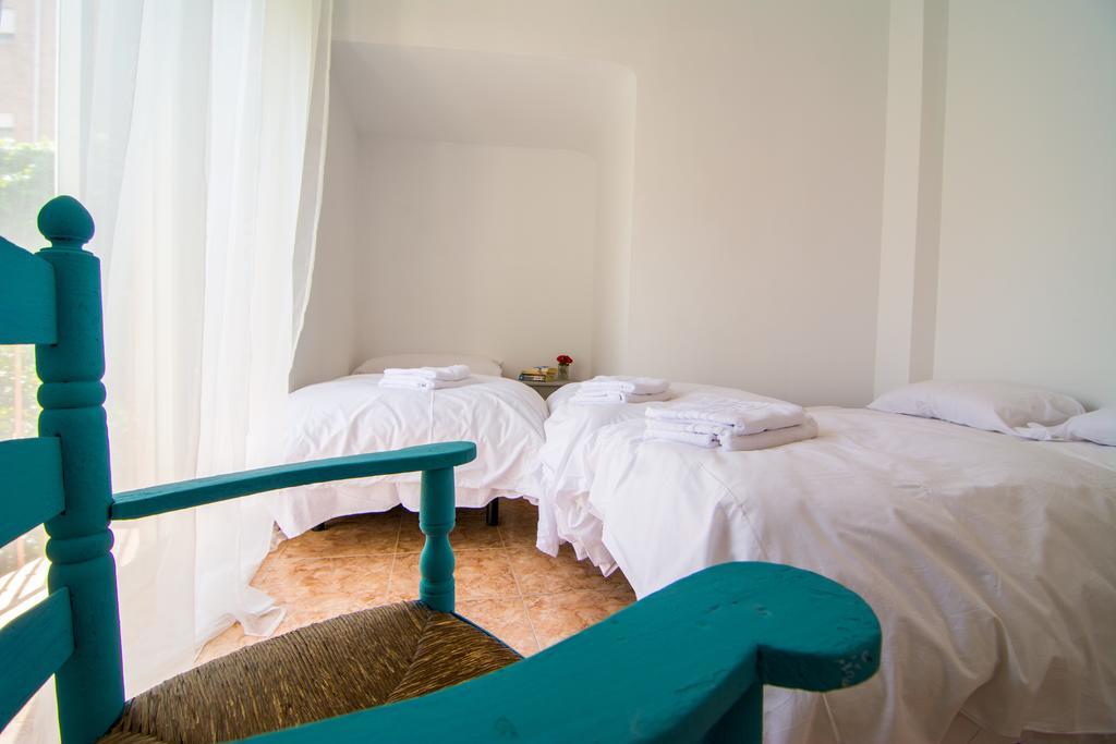 San Jose Guest House Гранада Стая снимка