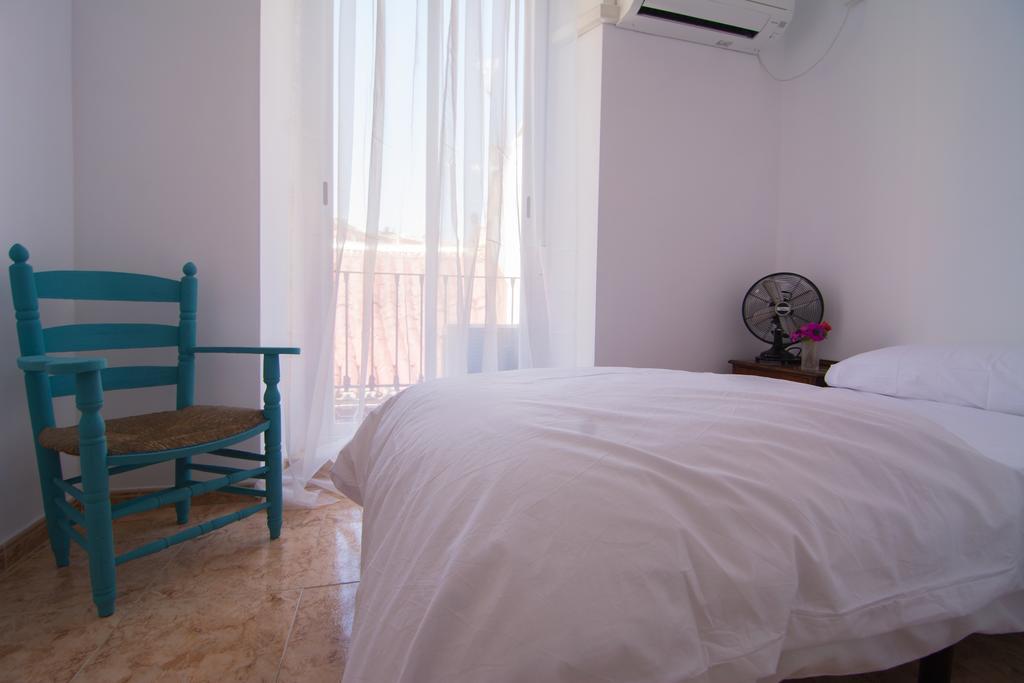 San Jose Guest House Гранада Стая снимка