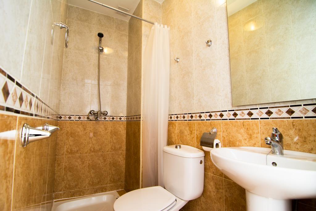 San Jose Guest House Гранада Стая снимка